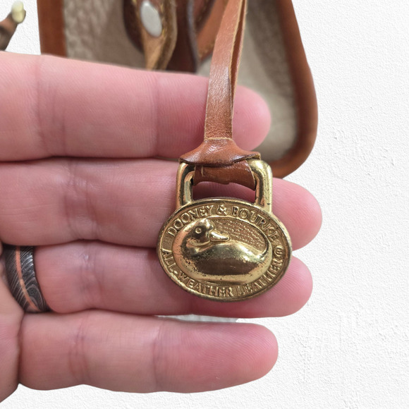 80s Vintage Dooney and Bourke Pebbled Leather USA Made All Weather Satchel Purse - Picture 6 of 16